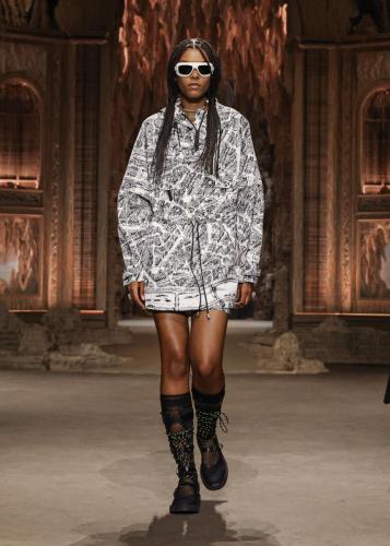 DIOR_SS23_021
