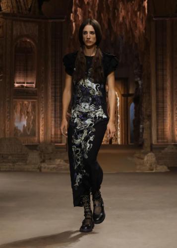 DIOR_SS23_035