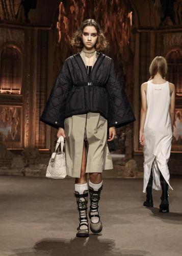 DIOR_SS23_037