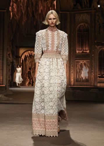 DIOR_SS23_049