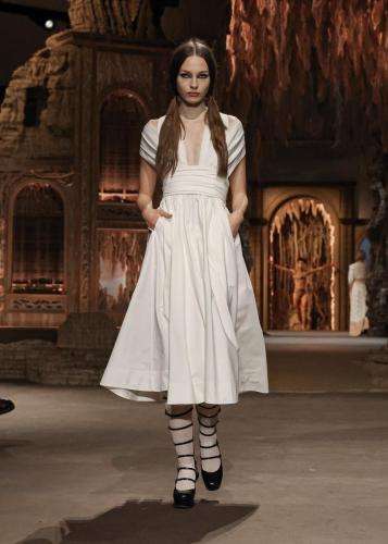 DIOR_SS23_061