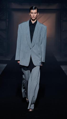FW22_BOSS_SHOW_MILAN_RUNWAY_08_9x16