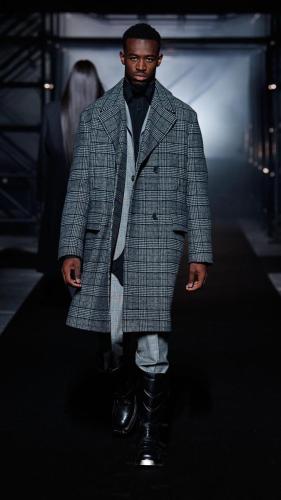 FW22_BOSS_SHOW_MILAN_RUNWAY_12_9x16