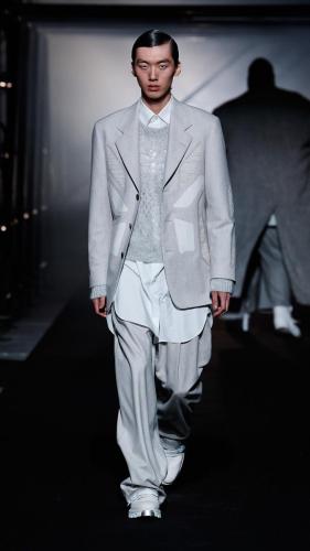 FW22_BOSS_SHOW_MILAN_RUNWAY_26_9x16
