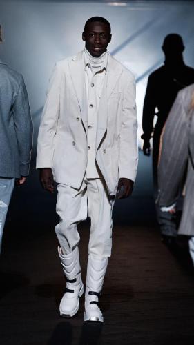 FW22_BOSS_SHOW_MILAN_RUNWAY_30_9x16