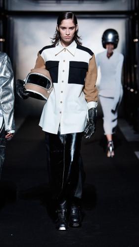 FW22_BOSS_SHOW_MILAN_RUNWAY_46_9x16