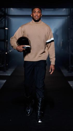 FW22_BOSS_SHOW_MILAN_RUNWAY_49_9x16