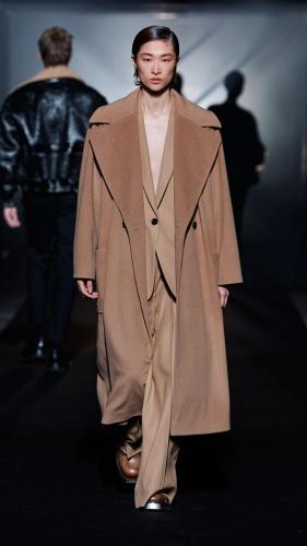 FW22_BOSS_SHOW_MILAN_RUNWAY_58_9x16