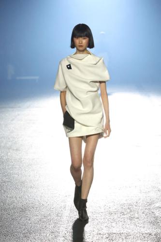 ISSEY_MIYAKE_SS23_003