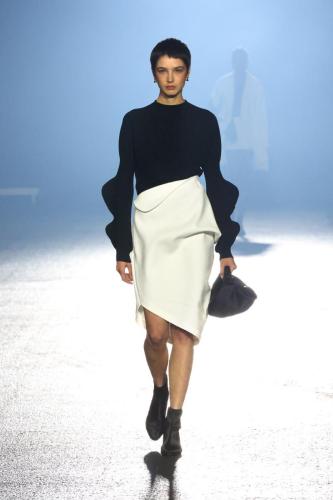 ISSEY_MIYAKE_SS23_004