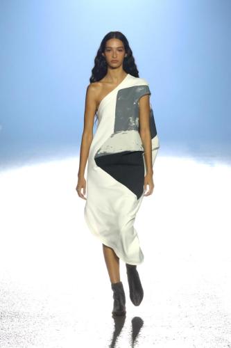 ISSEY_MIYAKE_SS23_006