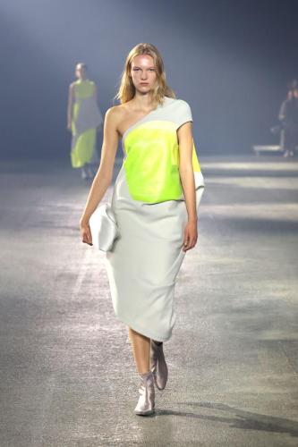 ISSEY_MIYAKE_SS23_011