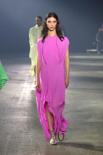 ISSEY_MIYAKE_SS23_022