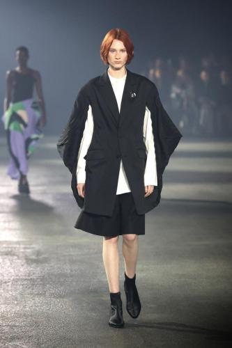 ISSEY_MIYAKE_SS23_025
