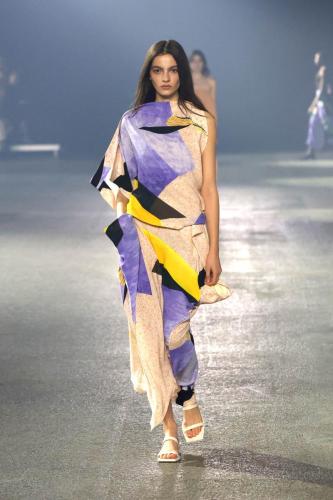 ISSEY_MIYAKE_SS23_031