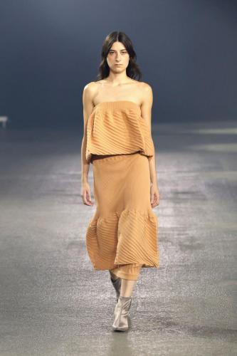 ISSEY_MIYAKE_SS23_032