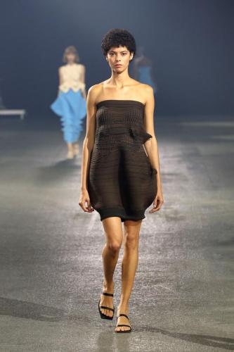ISSEY_MIYAKE_SS23_036
