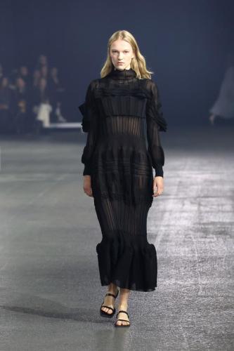 ISSEY_MIYAKE_SS23_050