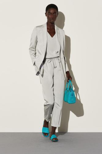 Kiton Donna SS23 Lookbook Press (03)