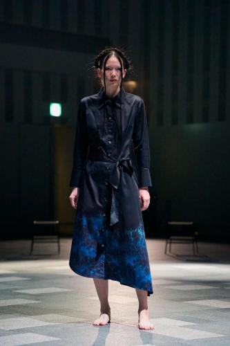 Look05
