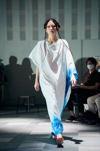 Look12