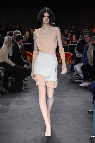 MM6_SS23_Runway_IG_Look_008
