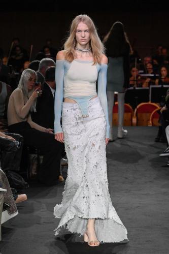 MM6_SS23_Runway_IG_Look_017
