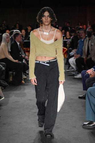MM6_SS23_Runway_IG_Look_025