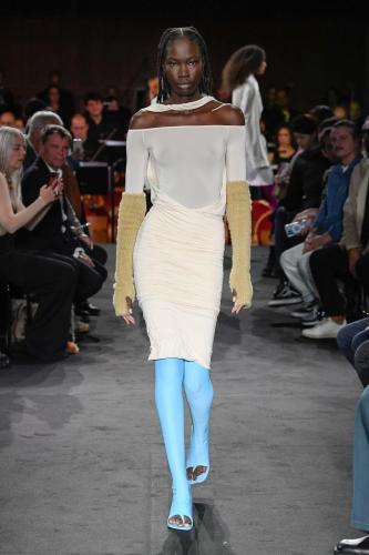 MM6_SS23_Runway_IG_Look_026