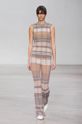 Mame Kurogouchi_ss23_runway_press_look22