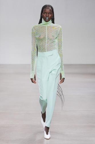 Mame Kurogouchi_ss23_runway_press_look29