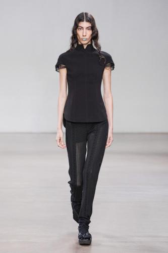 Mame Kurogouchi_ss23_runway_press_look30