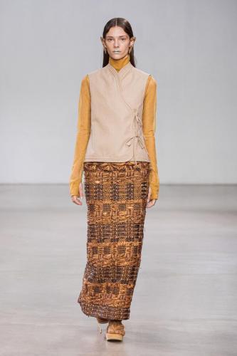 Mame Kurogouchi_ss23_runway_press_look33