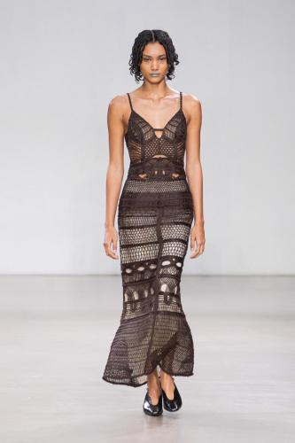 Mame Kurogouchi_ss23_runway_press_look37