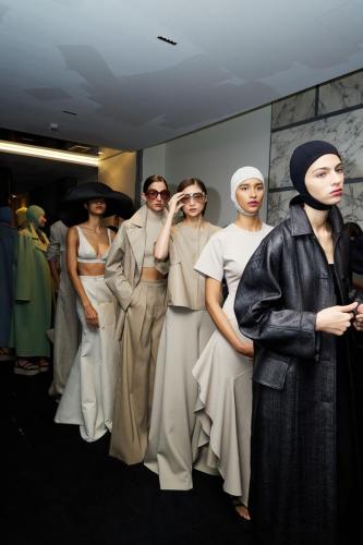 PE23 - MAX MARA SFILATA - BACKSTAGE 224