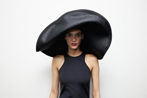 PE23 - MAX MARA SFILATA - BACKSTAGE 88