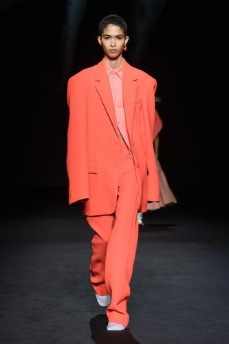 Sportmax_SS23_Runway_Press_look_042