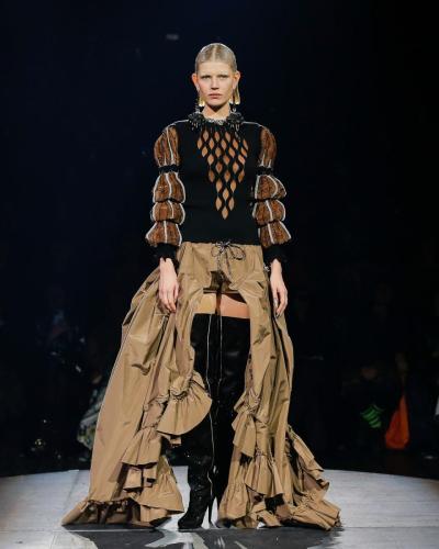 VIVIENNEWESTWOOD_SS23_004