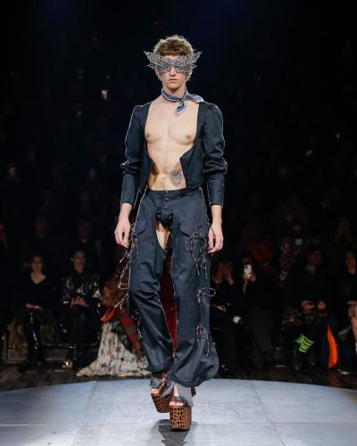 VIVIENNEWESTWOOD_SS23_032