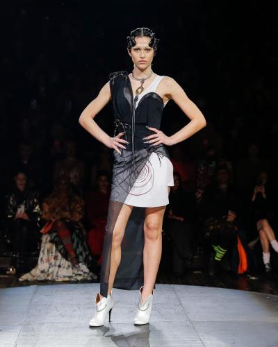 VIVIENNEWESTWOOD_SS23_037