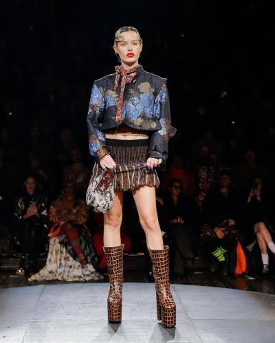 VIVIENNEWESTWOOD_SS23_049