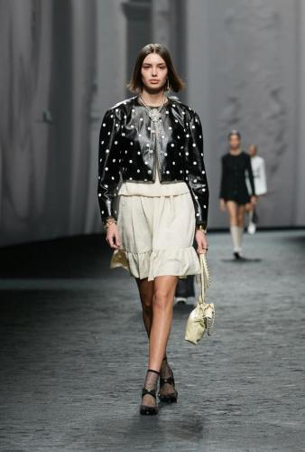 Look 13