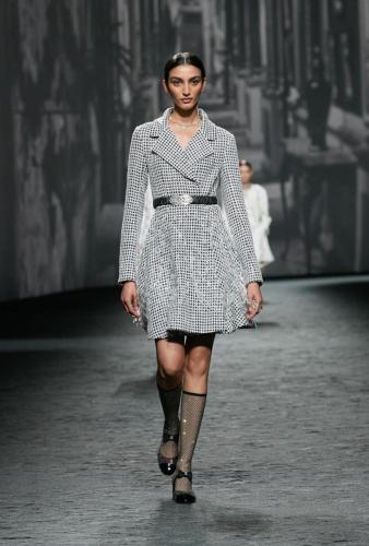 Look 24