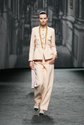 Look 30