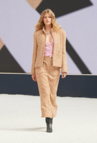 chanel_005_fw_2022_23_hc_collection-HD