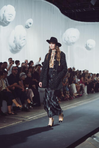 chanel_2021-22-metiers-dart-show-in-florence-copyright-chanel-017-HD