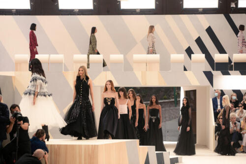 chanel_fw_2022_23_hc_collection_show_finale_copyright_chanel_1-HD