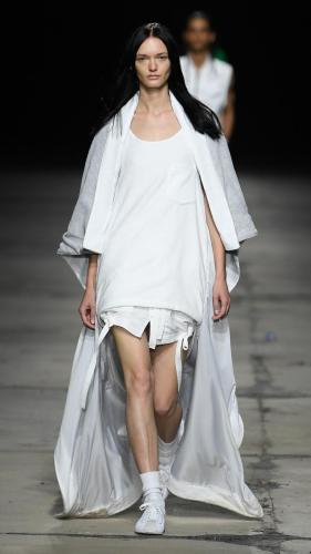 look0003