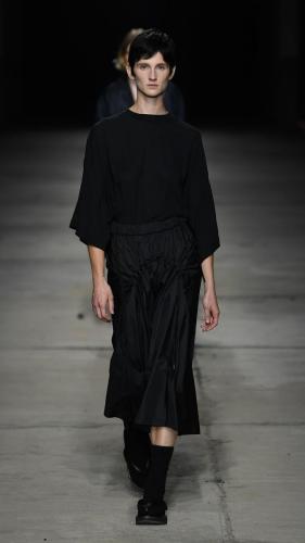 look0026