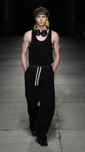look0029